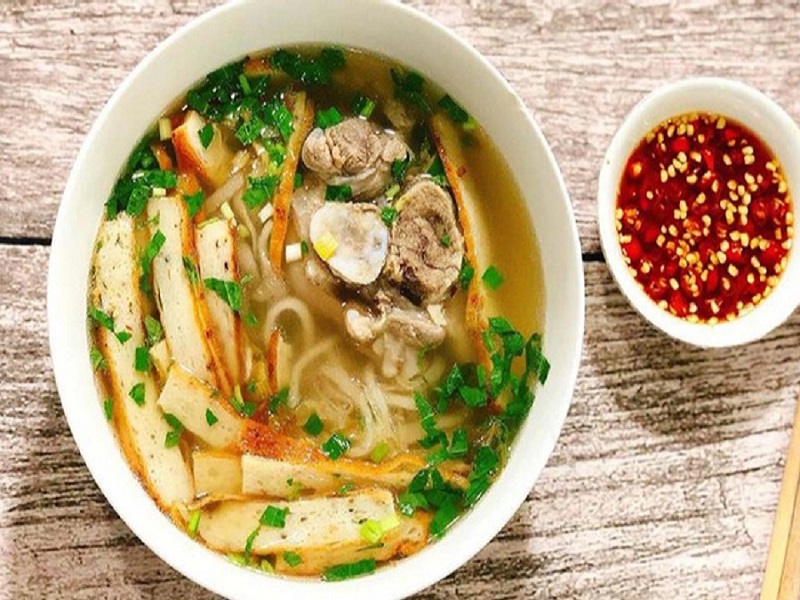 Thưởng Thức Bánh Canh Chả Cá Gò Vấp - Hòa Quyện Hương Vị Đậm Đà